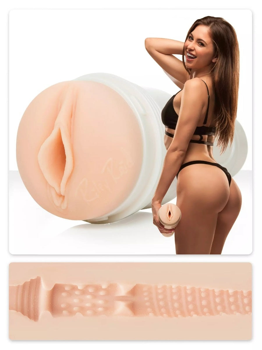 Masturbateur vagin Riley Reid Utopia